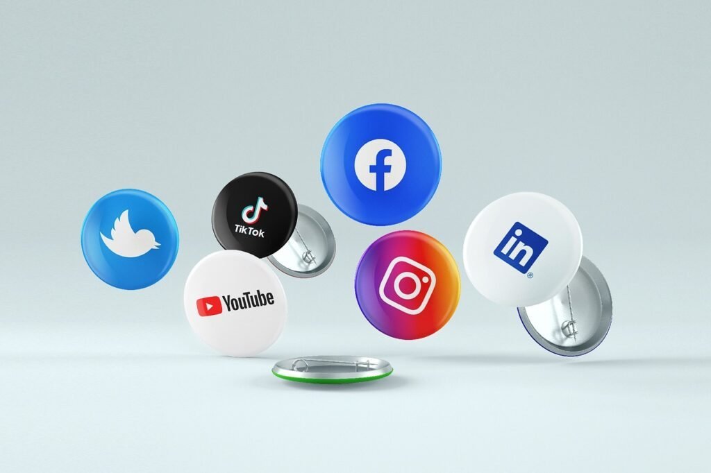 facebook instagram twiter youtube